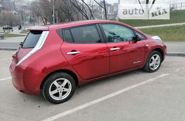 Хэтчбек Nissan Leaf 2013 в Виннице