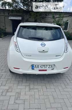 Хетчбек Nissan Leaf 2014 в Запоріжжі