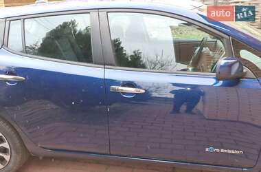Хэтчбек Nissan Leaf 2016 в Киеве