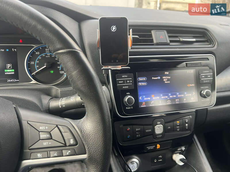 Хэтчбек Nissan Leaf 2019 в Днепре