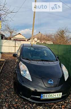 Хетчбек Nissan Leaf 2013 в Олександрії