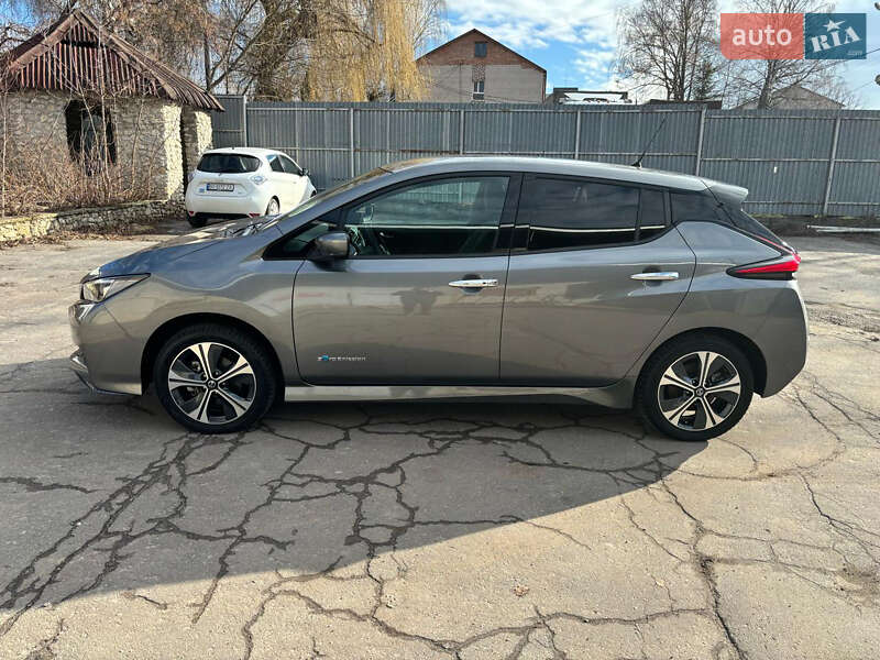 Хэтчбек Nissan Leaf 2019 в Тернополе