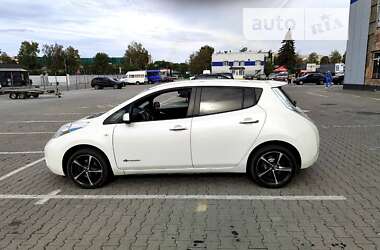 Хэтчбек Nissan Leaf 2013 в Черновцах