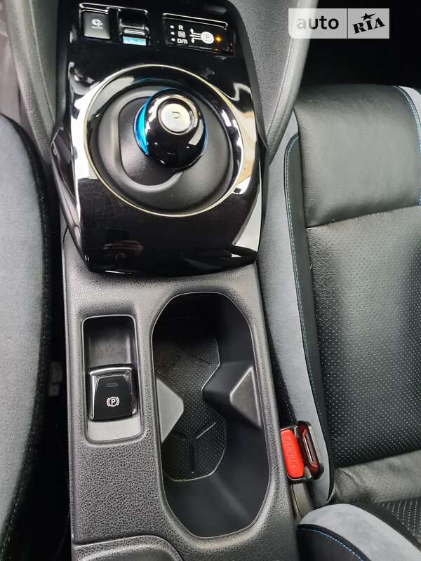 Хэтчбек Nissan Leaf 2018 в Ивано-Франковске