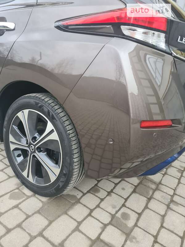 Хэтчбек Nissan Leaf 2018 в Ивано-Франковске