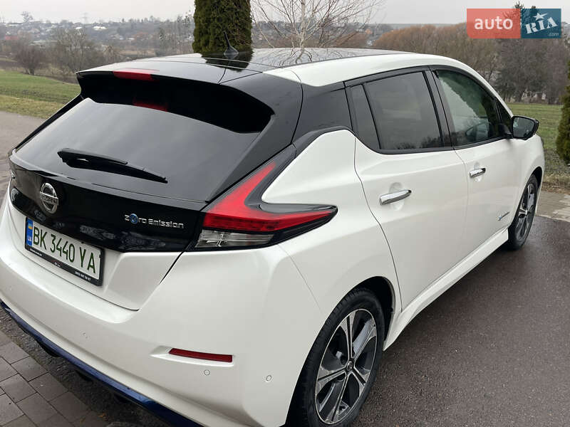 Хэтчбек Nissan Leaf 2019 в Ровно
