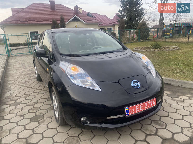 Хетчбек Nissan Leaf 2012 в Івано-Франківську