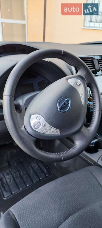Хетчбек Nissan Leaf 2017 в Одесі фото 6 Хетчбек Nissan Leaf 2017 в Одесі
