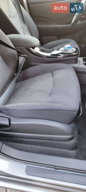 Хетчбек Nissan Leaf 2017 в Одесі фото 29 Хетчбек Nissan Leaf 2017 в Одесі