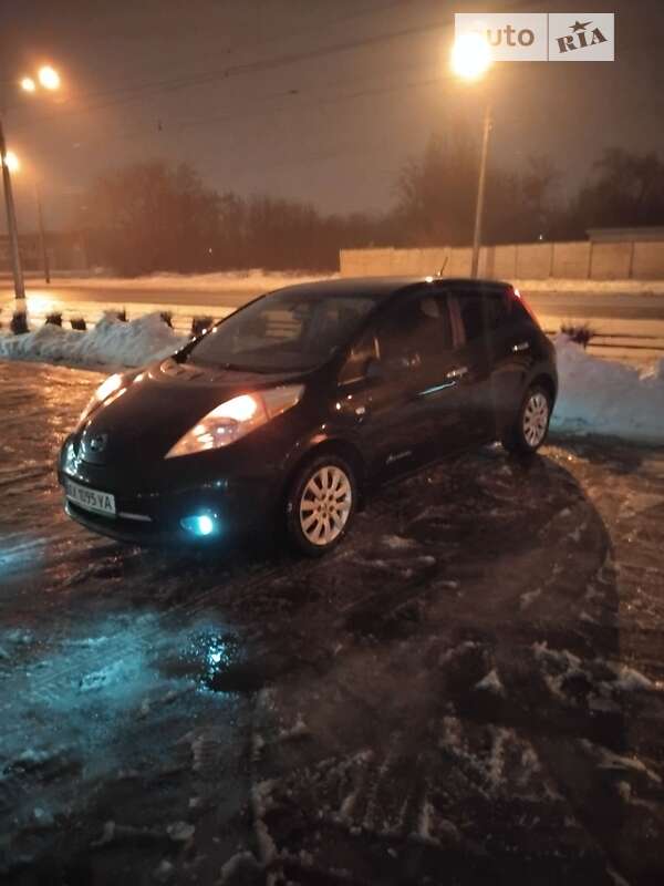 Хетчбек Nissan Leaf 2015 в Харкові фото 5 Хетчбек Nissan Leaf 2015 в Харкові