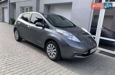 Хетчбек Nissan Leaf 2015 в Вінниці