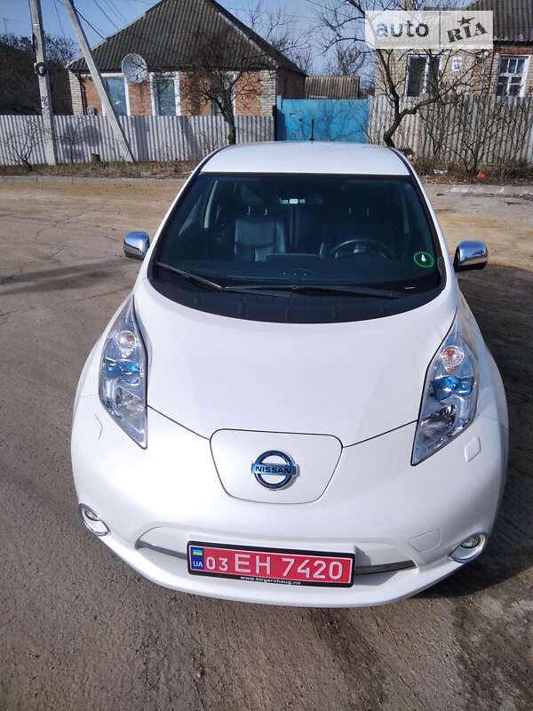 Хэтчбек Nissan Leaf 2013 в Харькове