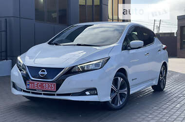 Хэтчбек Nissan Leaf 2019 в 