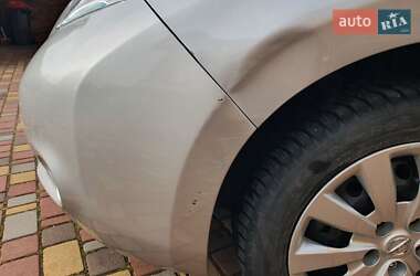 Хэтчбек Nissan Leaf 2015 в 