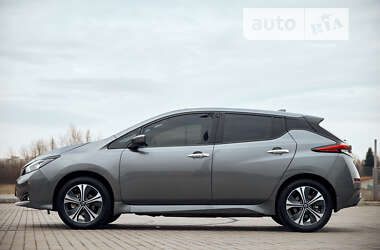 Хэтчбек Nissan Leaf 2021 в Львове