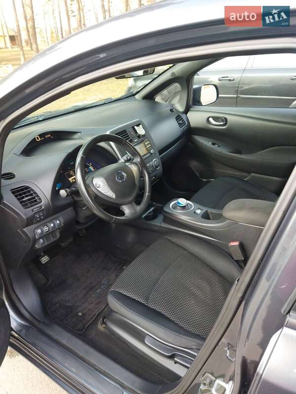 Хетчбек Nissan Leaf 2013 в Харкові