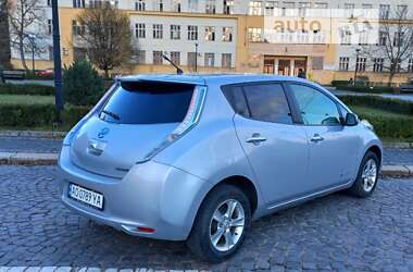 Хэтчбек Nissan Leaf 2012 в Ужгороде