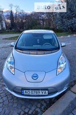 Хетчбек Nissan Leaf 2012 в Ужгороді