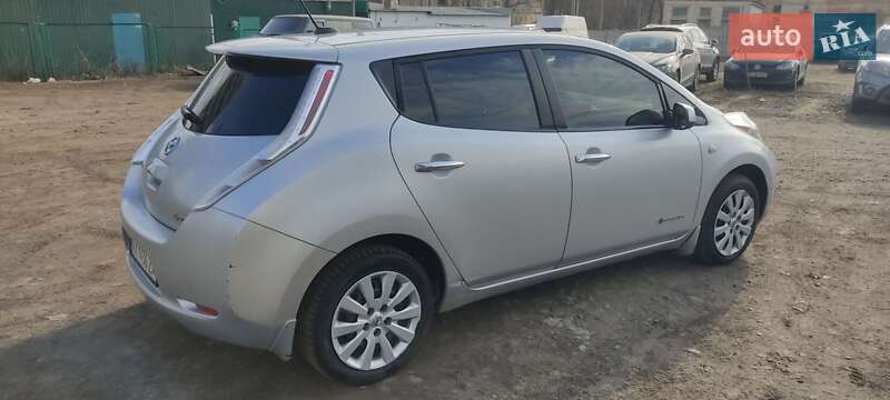 Хэтчбек Nissan Leaf 2014 в Харькове