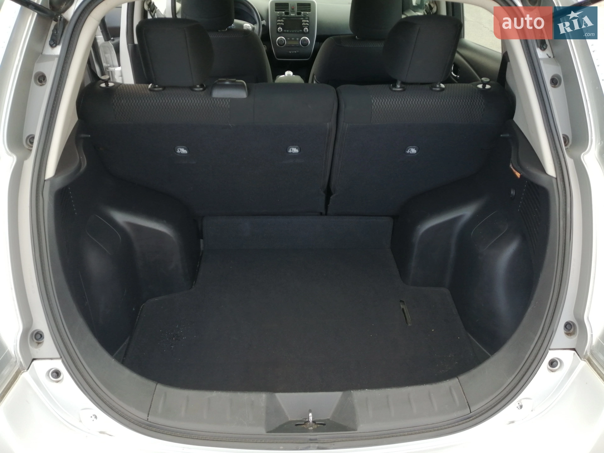 2015 Nissan Leaf - мініатюра 21