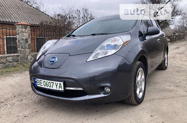 Хэтчбек Nissan Leaf 2013 в Первомайске