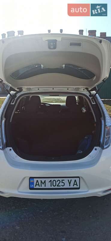 Хэтчбек Nissan Leaf 2015 в Бердичеве