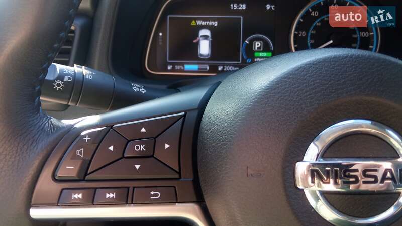 Хэтчбек Nissan Leaf 2019 в Львове