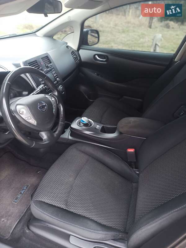 Хэтчбек Nissan Leaf 2015 в Бориславе