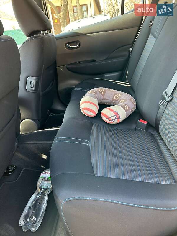 Хетчбек Nissan Leaf 2018 в Одесі