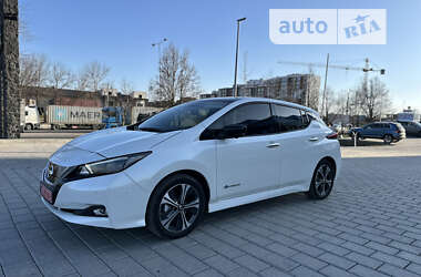 Хэтчбек Nissan Leaf 2018 в Ровно