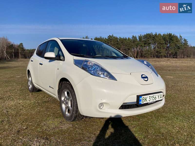 Хетчбек Nissan Leaf 2012 в Рівному