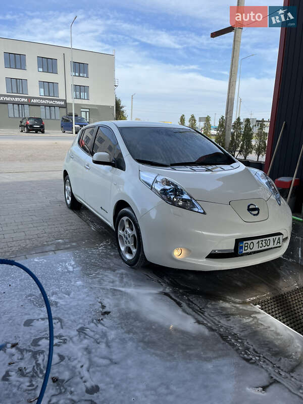Хетчбек Nissan Leaf 2012 в Тернополі