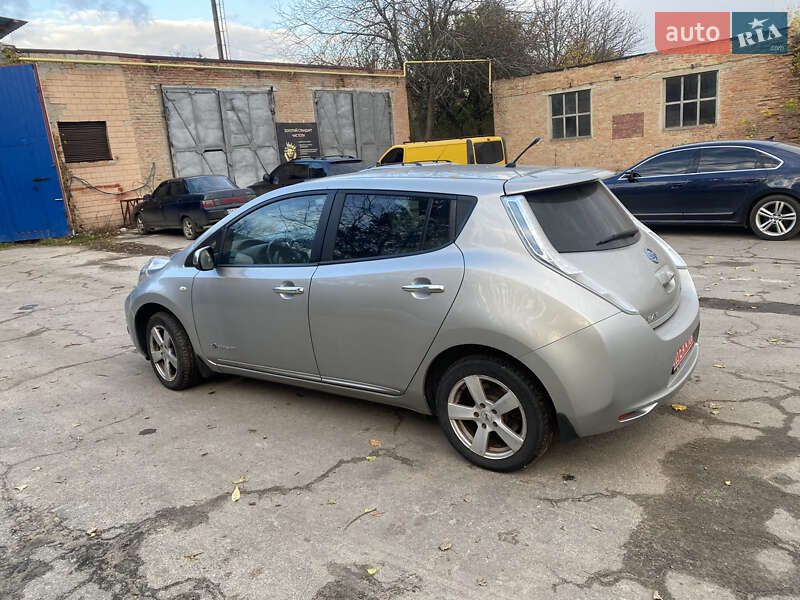 Хэтчбек Nissan Leaf 2013 в Кропивницком фото 6 Хэтчбек Nissan Leaf 2013 в Кропивницком