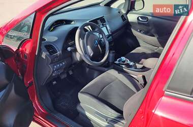 Хэтчбек Nissan Leaf 2016 в 