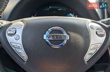 Хэтчбек Nissan Leaf 2016 в Ровно