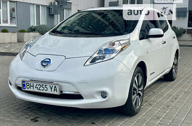 Хэтчбек Nissan Leaf 2014 в Одессе