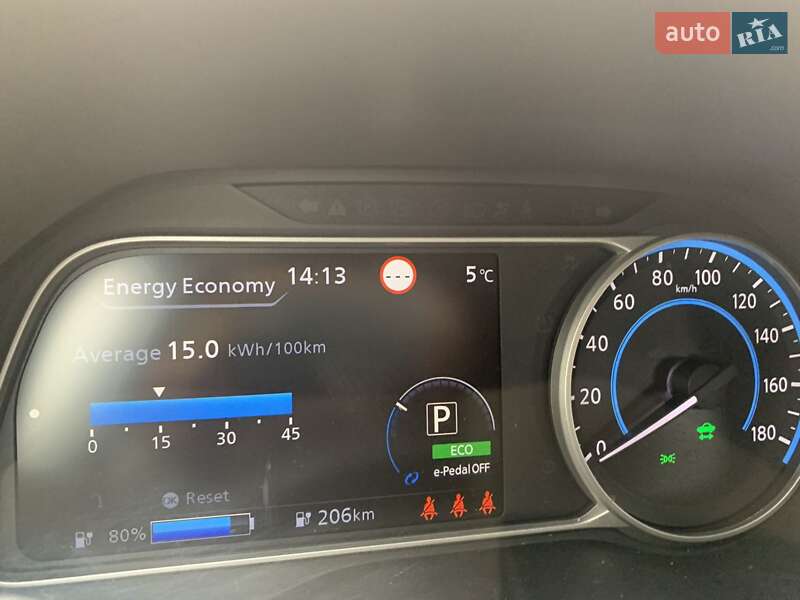 Хэтчбек Nissan Leaf 2018 в Сумах
