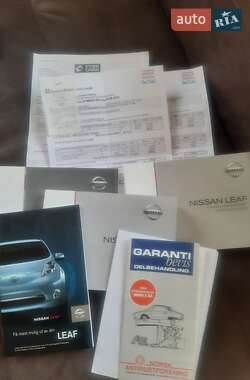 Хэтчбек Nissan Leaf 2014 в 
