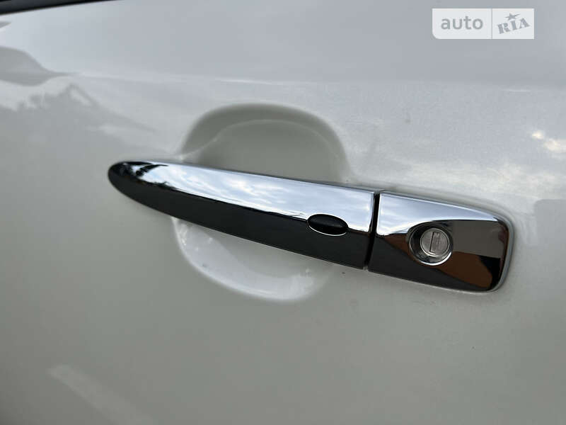 Хэтчбек Nissan Leaf 2022 в Одессе