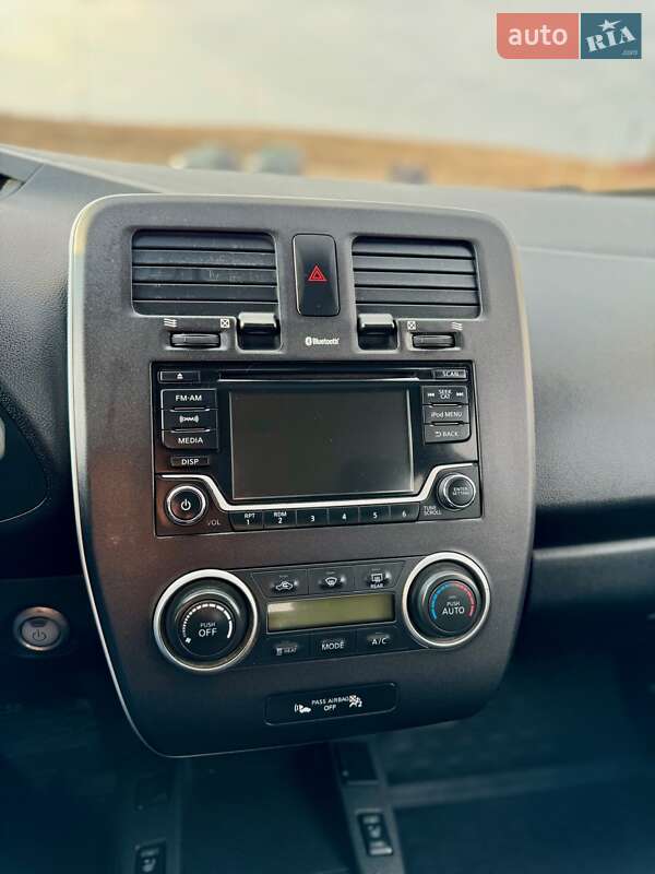 Хэтчбек Nissan Leaf 2017 в Ровно