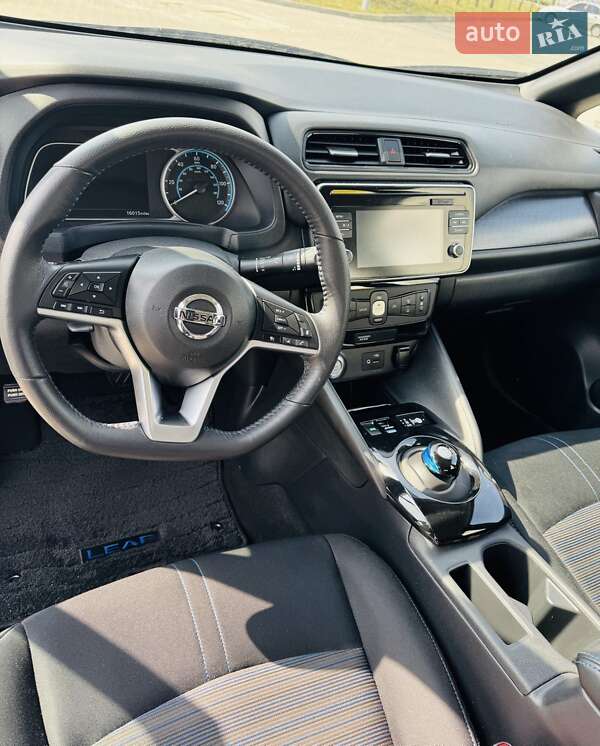 Хэтчбек Nissan Leaf 2019 в Кременчуге фото 6 Хэтчбек Nissan Leaf 2019 в Кременчуге