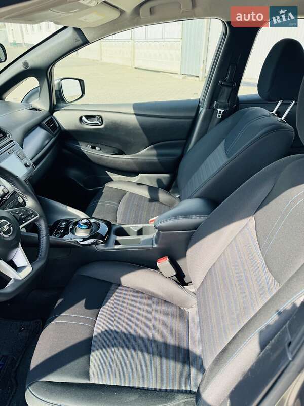 Хэтчбек Nissan Leaf 2019 в Кременчуге фото 7 Хэтчбек Nissan Leaf 2019 в Кременчуге