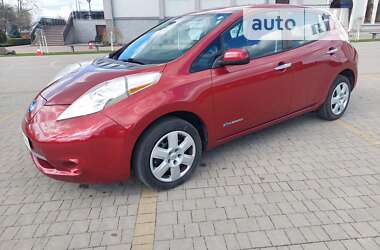 Хэтчбек Nissan Leaf 2015 в Костополе