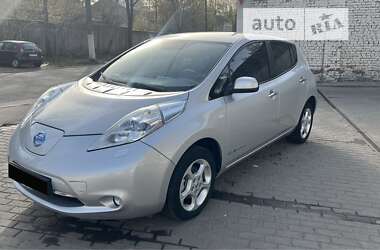 Хэтчбек Nissan Leaf 2012 в Виннице