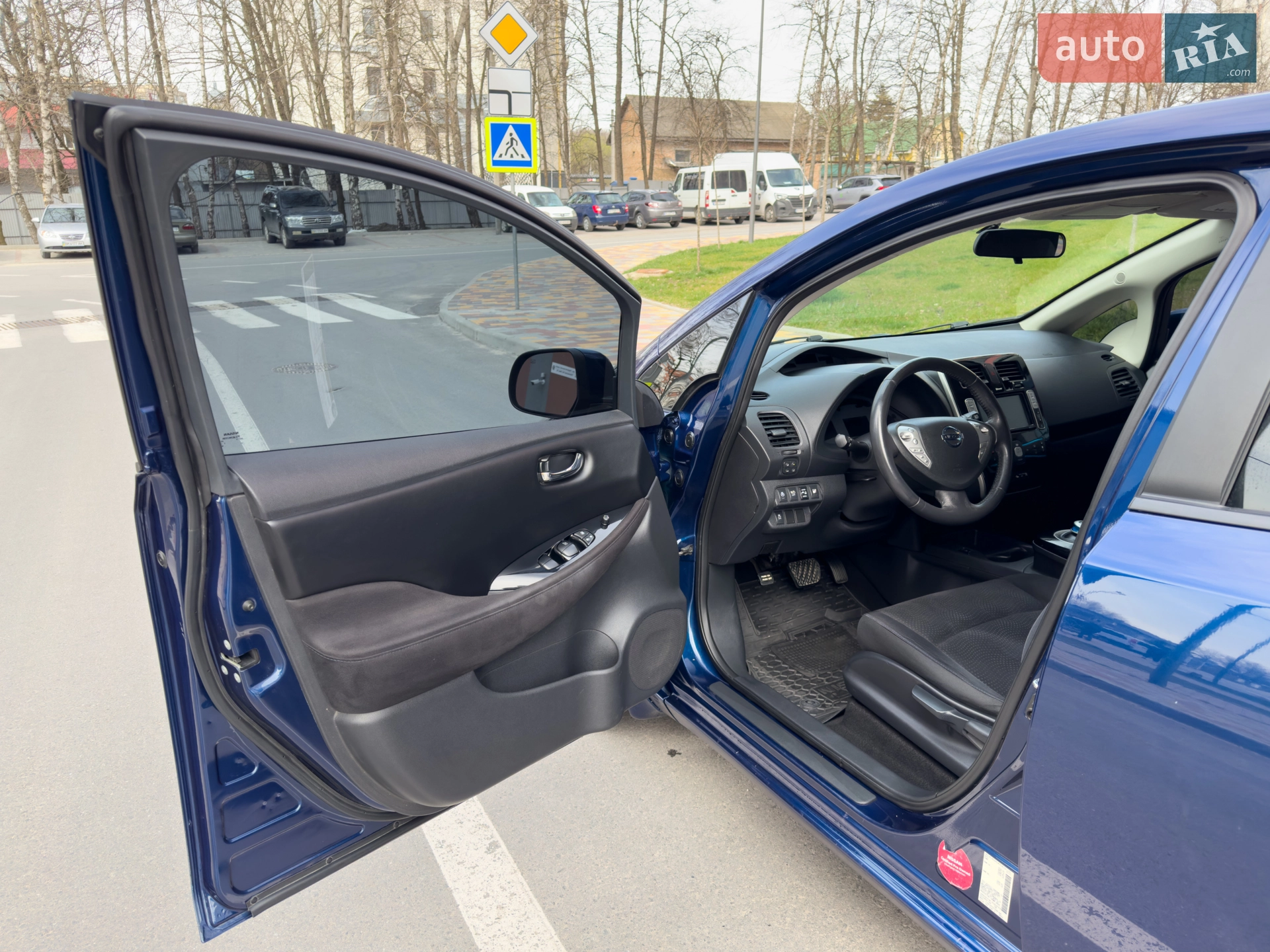 2017 Nissan Leaf - мініатюра 12