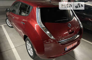 Хэтчбек Nissan Leaf 2014 в Днепре