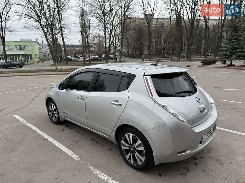 Хэтчбек Nissan Leaf 2016 в Виннице