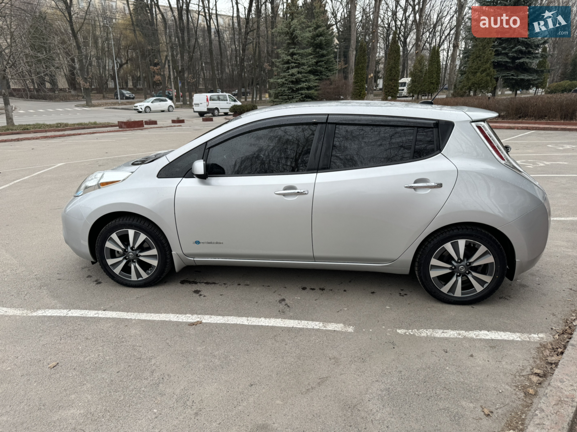 2016 Nissan Leaf - мініатюра 6