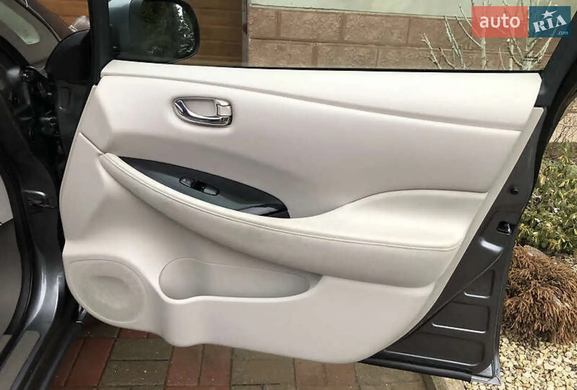 2016 Nissan Leaf - мініатюра 10