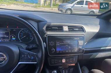 Хэтчбек Nissan Leaf 2018 в Измаиле